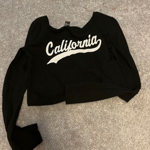 graphic long sleeve crop top